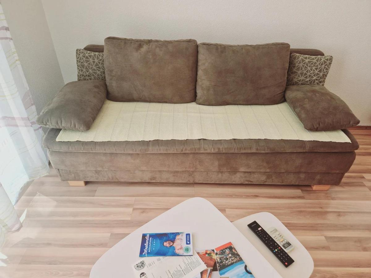 Apartments In Rijeka, Free Parking And Large Terrace, 15Min Drive From The Beach Exteriör bild