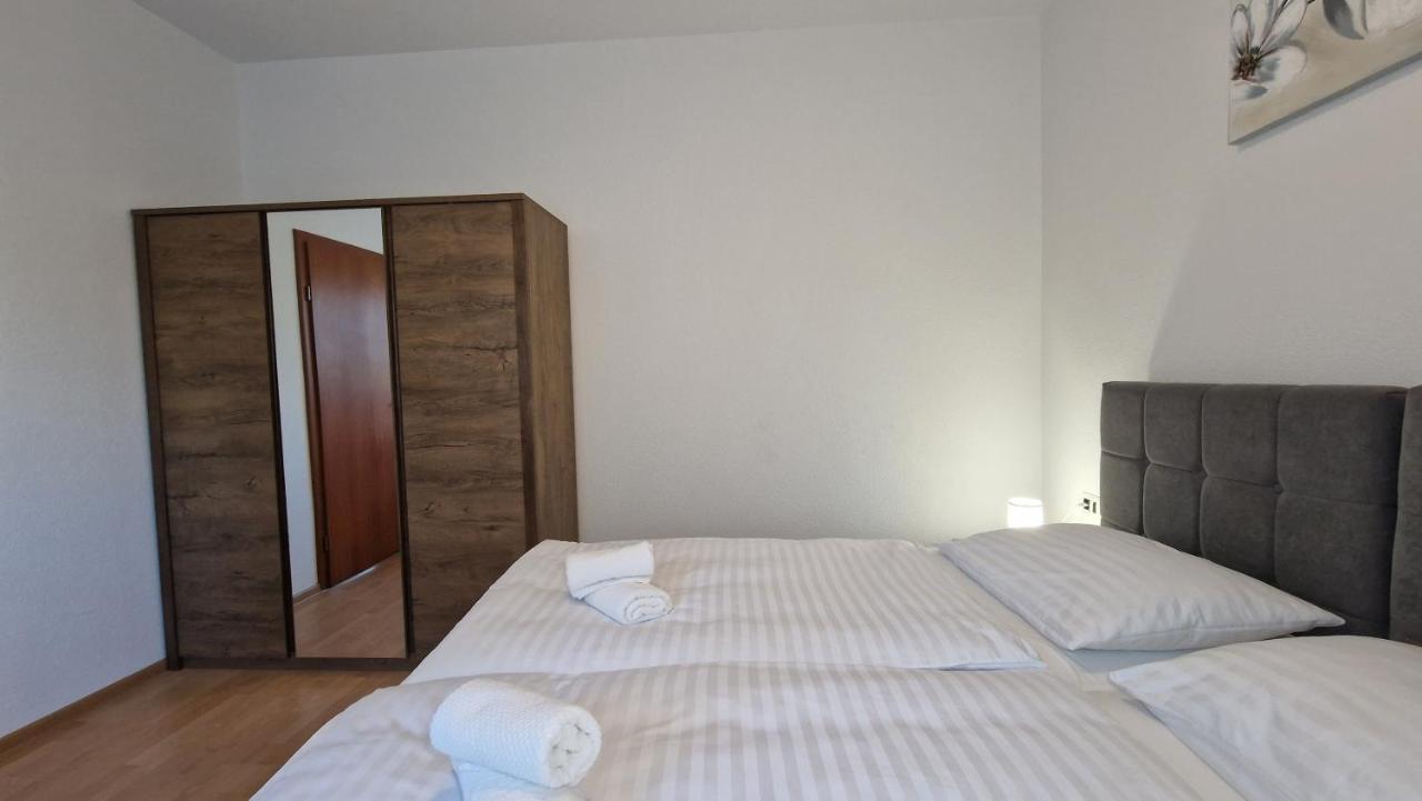 Apartments In Rijeka, Free Parking And Large Terrace, 15Min Drive From The Beach Exteriör bild